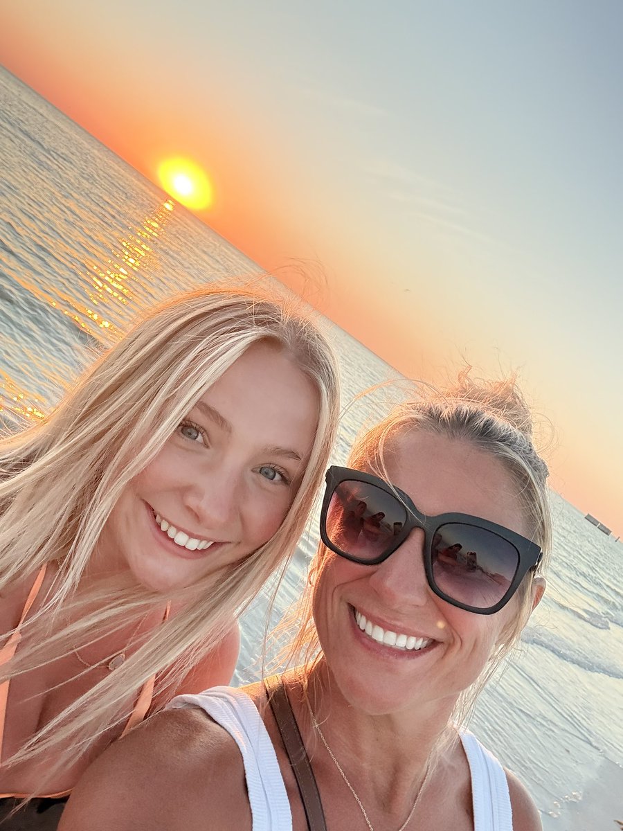 Ava Walker tweet media