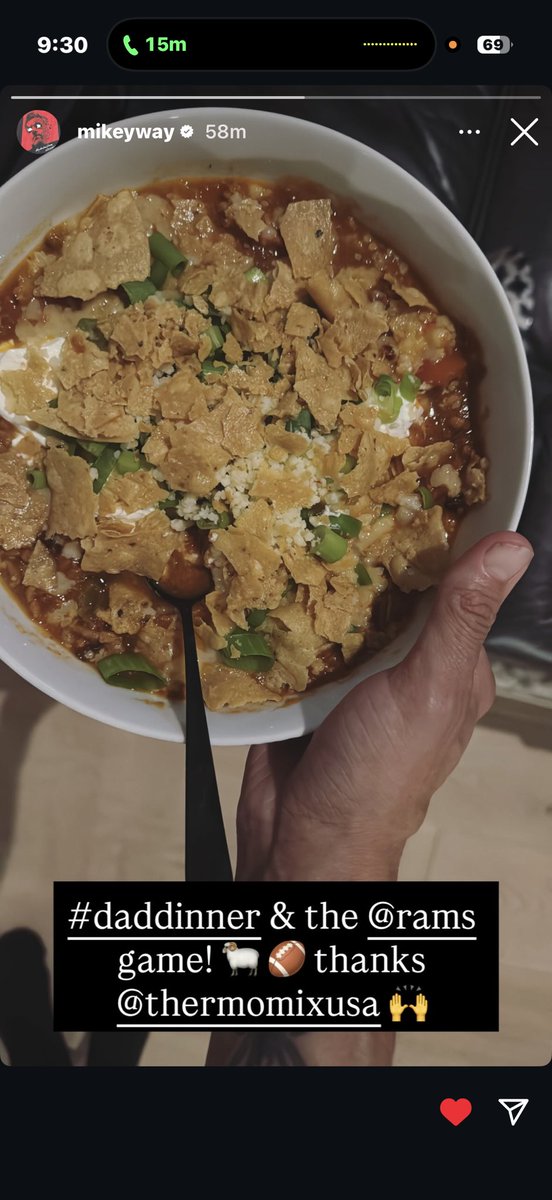 stnerhate's tweet image. “mcrtwt cant cook”
uh.., uh huh… js look at mikeys food