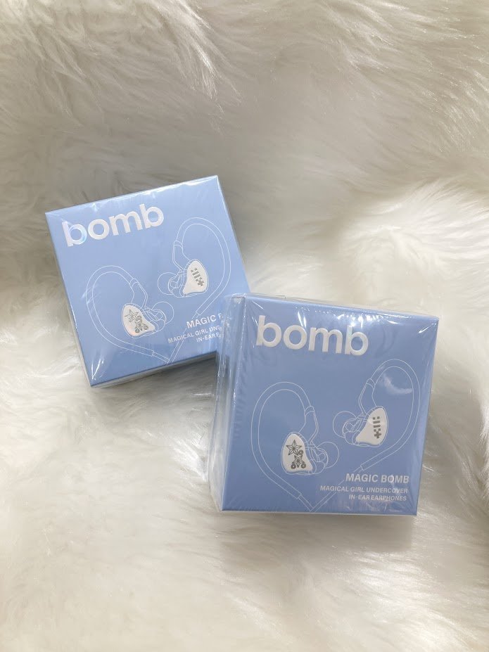 🎧#ILLIT 商品情報🎧 ILLITさんの 3rd Mini Album [bomb] 一般盤 Merch