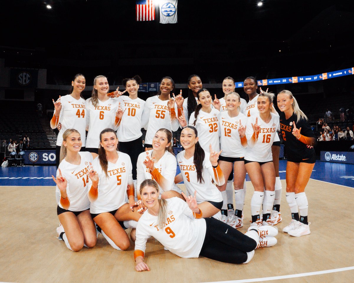 TexasVolleyball's tweet image. SWEEP SWEEP SWEEP 🚨🤘

#HookEm
