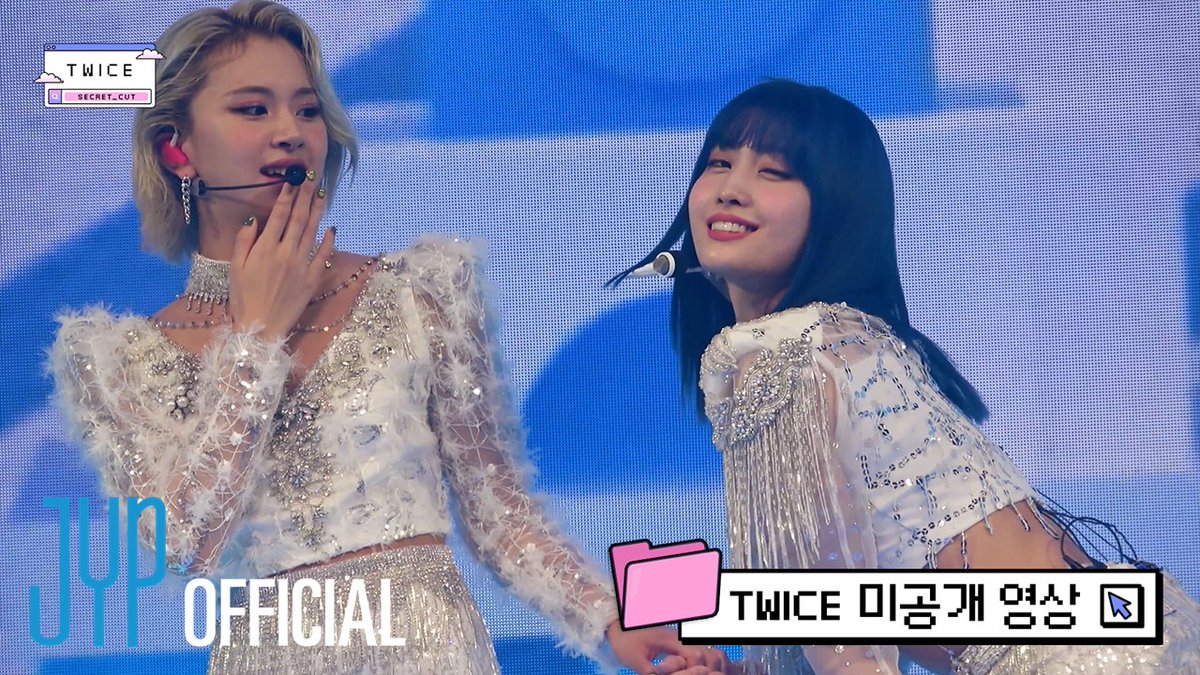 [📂Secret Cut] 30_무대 위에서 카메라와 노는 방법.mp4 ⏵ TWICE : World in A Day
[📂Secret Cut] 30_How to Play With the Camera on Stage.mp4 ⏵ TWICE : World in A Day

❤YouTube: youtu.be/NUNQjqa7bkk
💚NAVER TV: tv.naver.com/v/88990484

🎉Listen [TEN: The Story Goes On]🎉