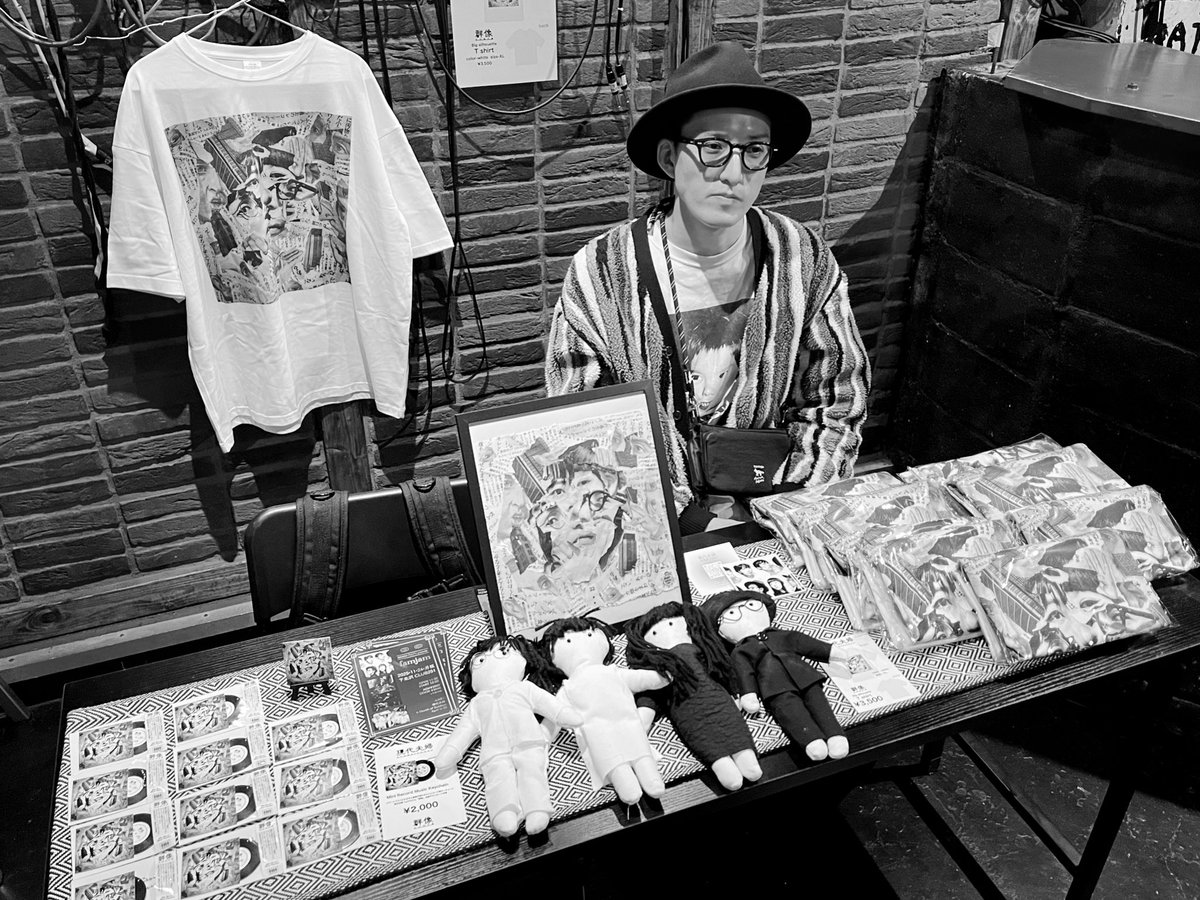 famjamオープンしました
今日はよろしくどうぞ🖤
#現代夫婦 #famjam