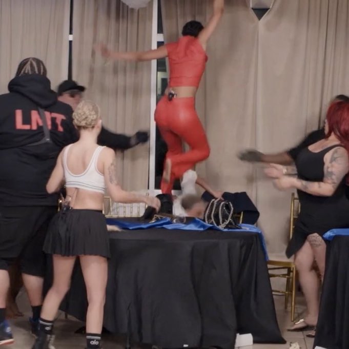 Ahna jumping Gretchen 😩😭😭 #BaddiesUSA