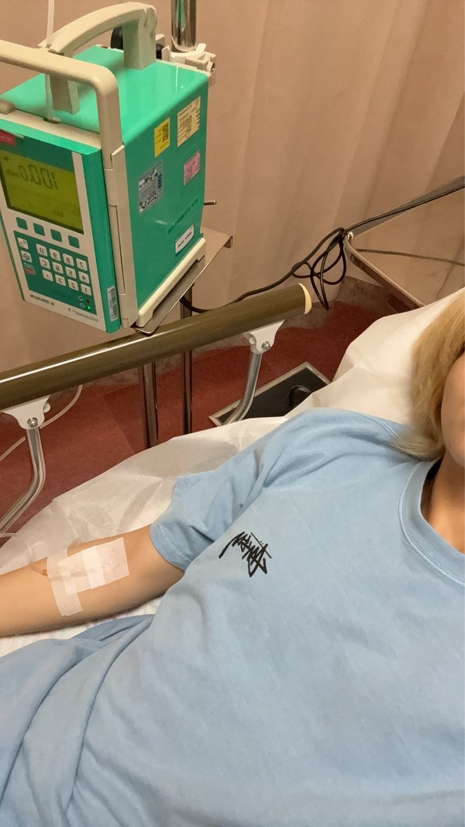 CwrNew's tweet image. อาหารเป็นพิษงับ แง เข้ารพ.หาหมอตั้งแต่มะคืนเลย แต่ตอนนี้ดีขึ้นบ้างแระ เย็นนี้เจอกันนะงับ ทุกคนอยากให้พักแต่นุจะสู้เอง ทานอะไรระวังกันด้วยนะงับ 🥹