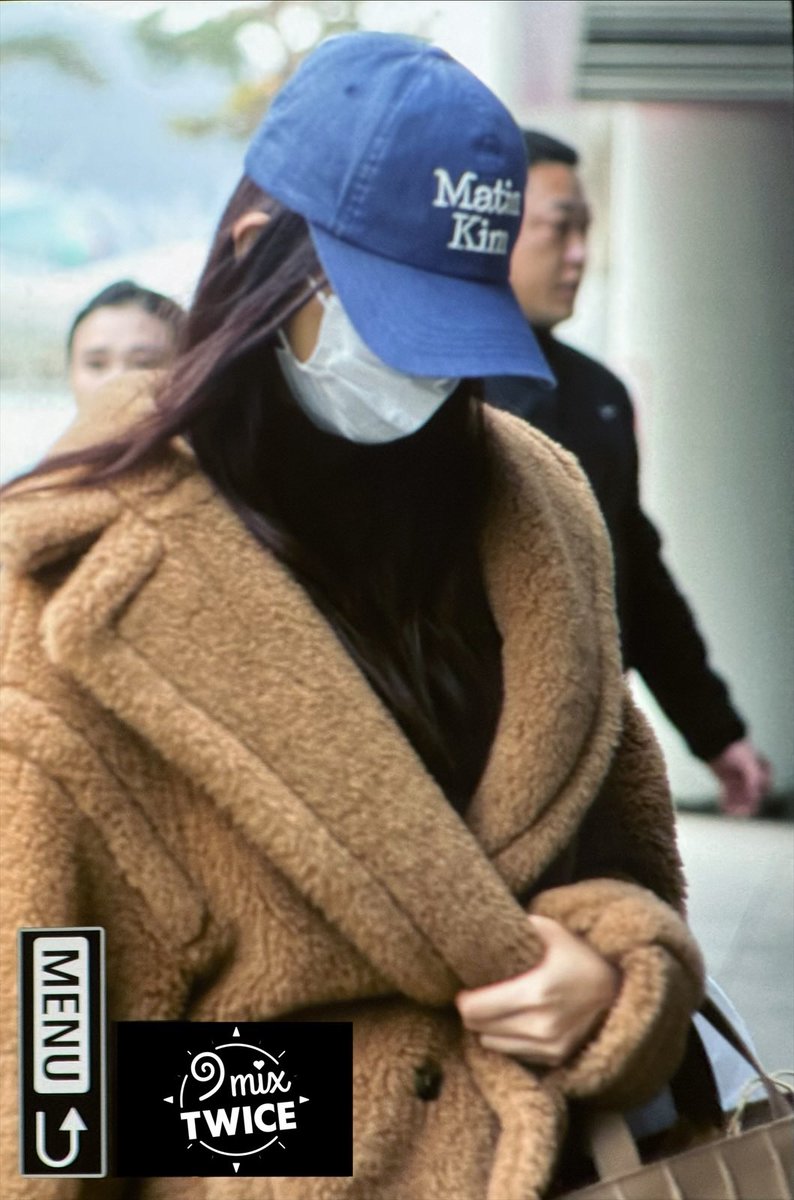 251124 ICN 입국 프리뷰

#트와이스 #TWICE #쯔위 #Tzuyu