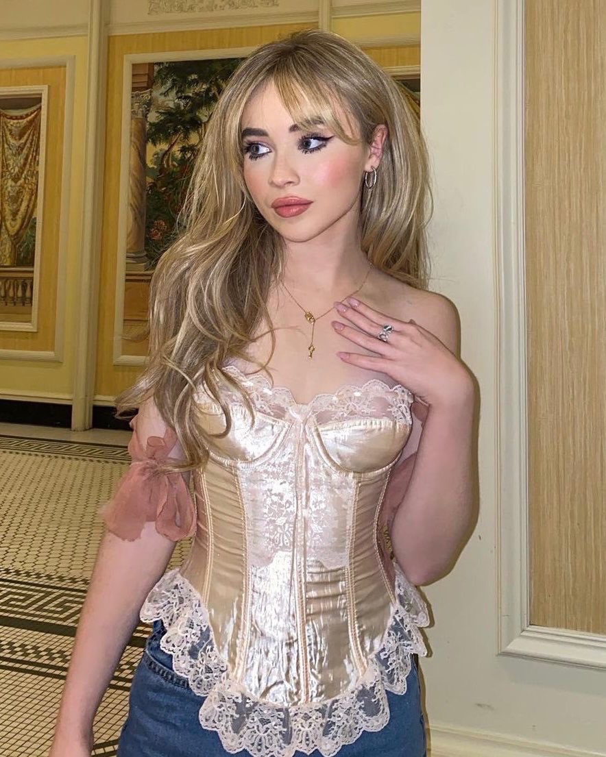 filesbrina's tweet image. sabrina carpenter, what a woman