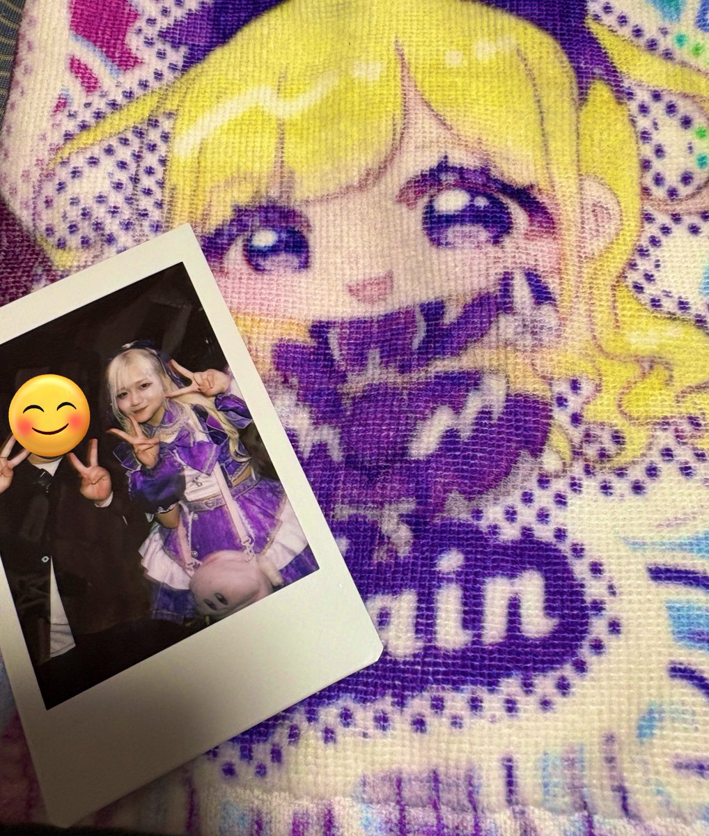 Ryo_Ta_gitc's tweet image. 昨日のチェキ2枚目
お久しぶりで体調とか大丈夫かなって思ったけど、すごい頑張ってたし楽しそうで良かった
かっこかわいかったし輝いてたね
#れいんふれーむいん