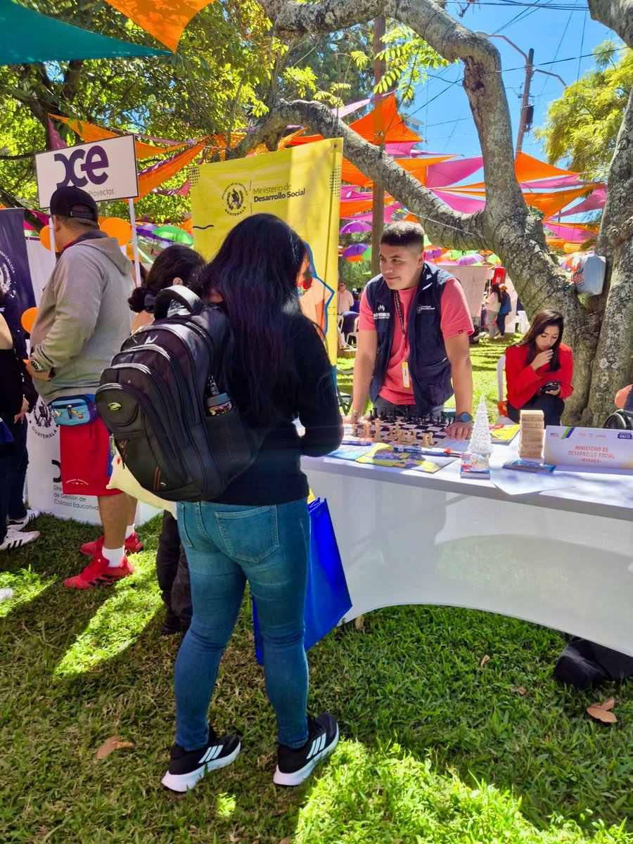 Midesgt's tweet image. Compartimos información sobre Programa Vida,  Beca Artesano y Jóvenes Protagonistas, programas que impulsan oportunidades de desarrollo para mujeres, jóvenes y adolescentes.👧🏽👩🏻‍🦱👩🏽‍🦳👩🏽‍🦰👱🏼‍♀️👩🏿👵🏽

#PonleAlto a la violencia. #25N 🧡✋🏼