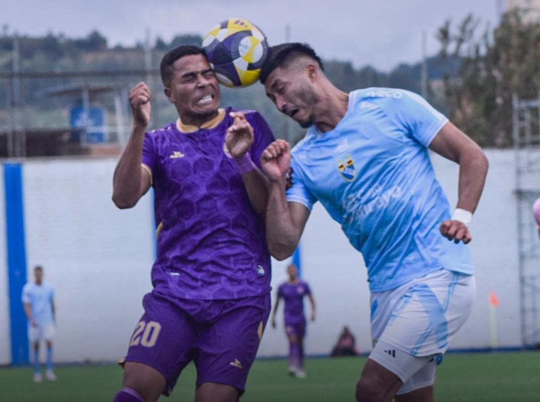 juanlp40's tweet image. #LigaPerú 🇵🇪 #Clausura #Fecha19 Res Finales: #Cienciano 2(Luis Benites Vargas, Alejandro Hohberg) - #AyacuchoFC 1(Franco Caballero), #AlianzaUniversidad 3(Rick Campodónico, Jorginho Sernaque, Marcos Lliuya) - #JuanPabloIICollege 0, #ComerciantesUnidos 0 - #ADT 0