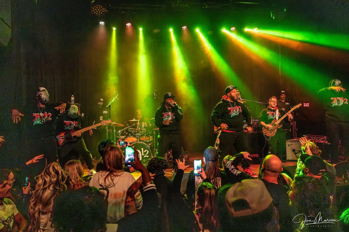 MrJakeBass's tweet photo. DETROIT!!!
Thanks for an incredible show!!! It felt great to be home!!!
@d12
@kunivad12
@mcvayd12
@dj_invisible
@banga_theregman
@cdspooner1
📸 by @joemaroonphotography
#D12 #Detroit #DirtyJake #BocaJMusic #BassmentSounds https://t.co/UQvzBIiFrW