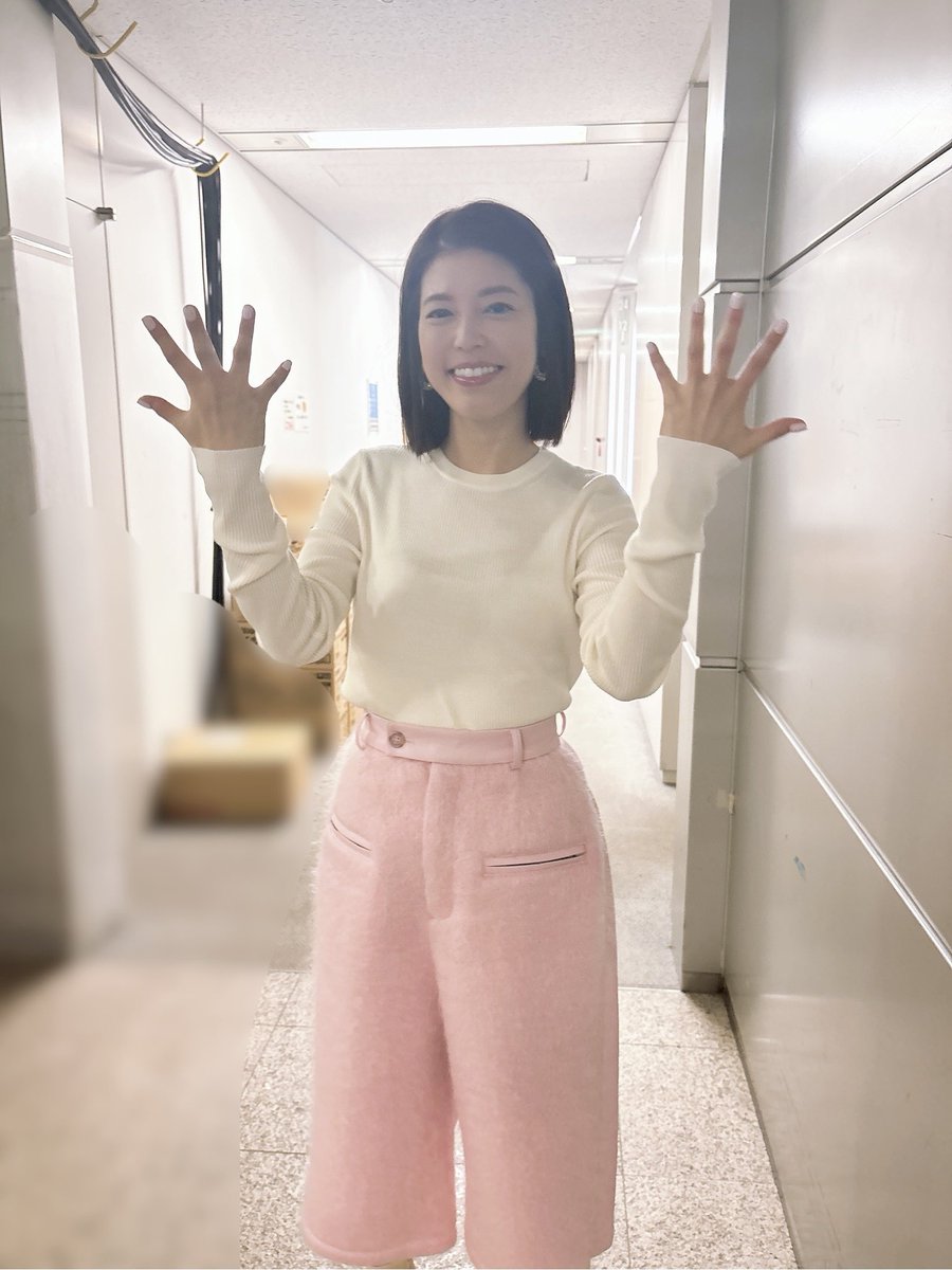 kandaaika55's tweet image. 本日も #ぽかぽか ☀️
今週もよろしくお願いします！

本日は…
#郷ひろみ さんをゲストにお迎えして、『謎の生態を解禁SP』をお送りします🪩

ぜひご覧下さい🙌

#神田の裏側