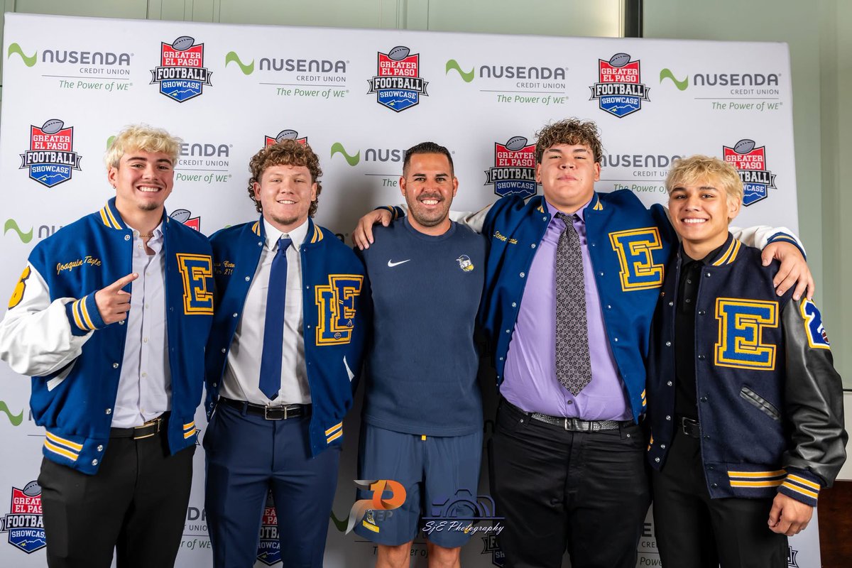 Love these dudes.

#GOTROOP #FAETW