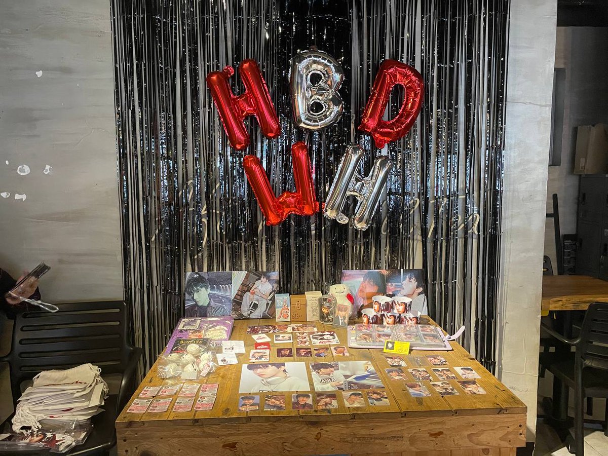 ayi 🦢 ★ tweet media