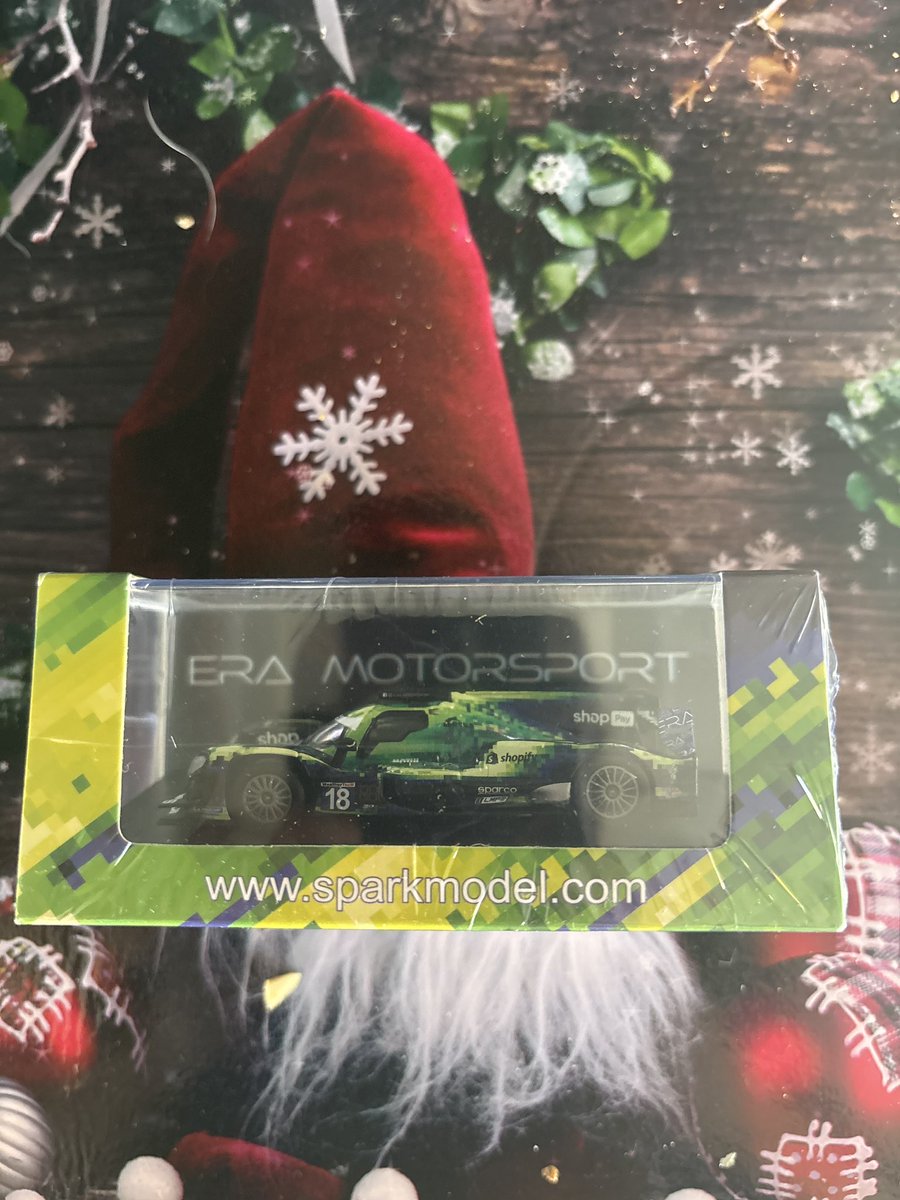 Design_Labz's tweet image. Just ordered the 1:64 Bburago 499Ps and the Spark 64 #12 Jota Porsche alongside this lovely gift from Era Motorsport I just received, it was time to reorganize the wall cases