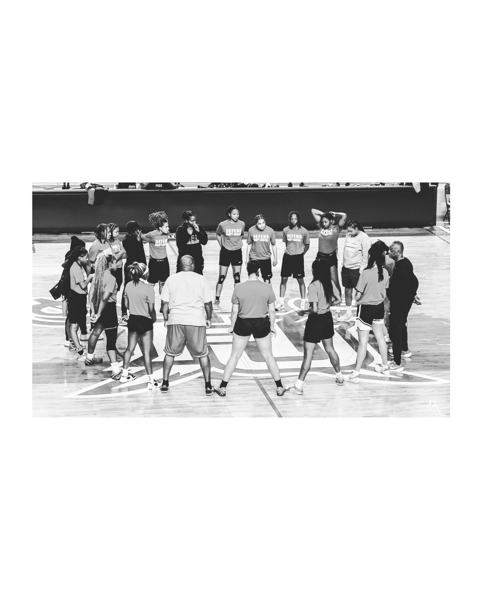 desuwbb's tweet image. right back to work. 
#EGO 
#GO
#DSUWBB