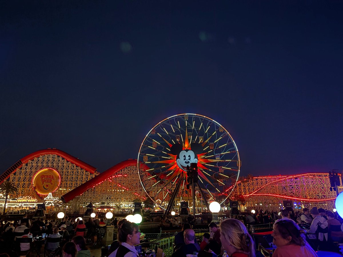 LAディズニーアドベンチャー❣️
続き〜❣️1日
遊び尽くしました🥰🥰🥰
翌日はカリフォルニアディズニーランドで1日遊び尽くします❣️❣️❣️👍
