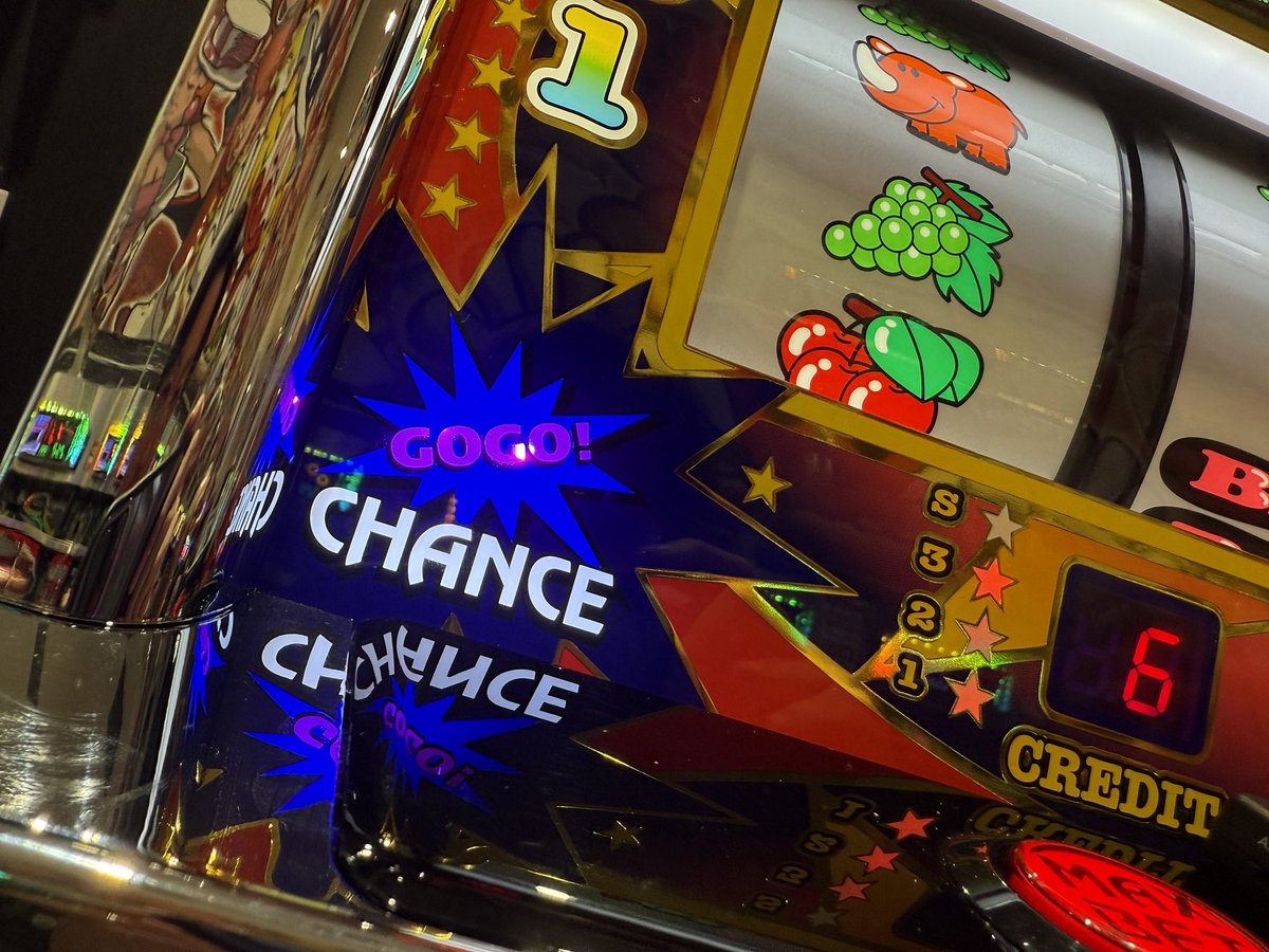 1台目はフィーリングが合わずヤメ🤲 見回ってたら並んで回数ついてる