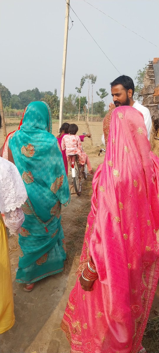 AbhisheknirajRG's tweet image. कल अपनों के बीच रहकर उनका स्नेह और आशीर्वाद मिला।
यही प्यार मेरे संघर्ष और सेवा की शक्ति है।
आपका विश्वास ही मेरी सबसे बड़ी पूंजी है।

#अभिषेक_तिवारी_नीरज 
@RahulGandhi