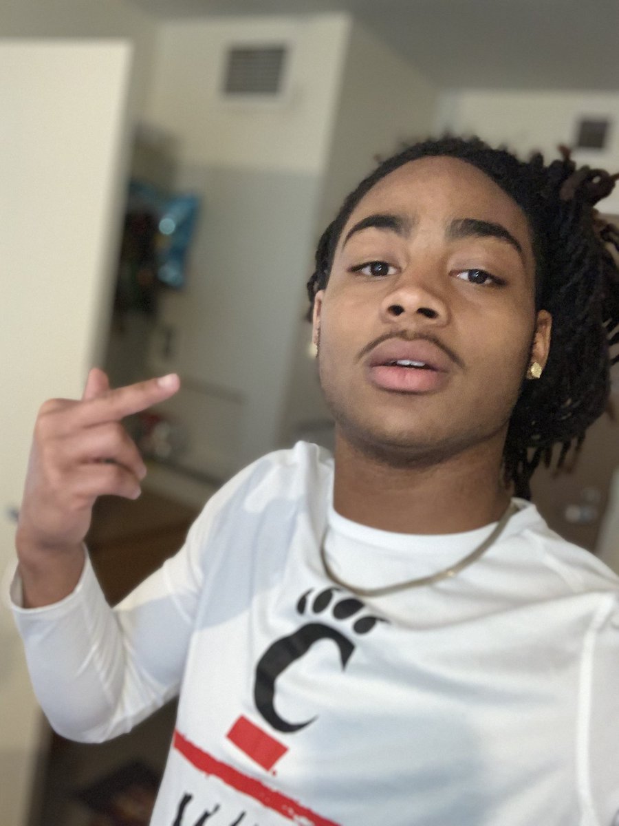 2snves's tweet image. screenshotted it off his brother iG story , yet its forever LONGLIVEJONTE'TINSLEY , #LLJT . i know if i miss him like a mf everybody else do too ❤️‍🩹