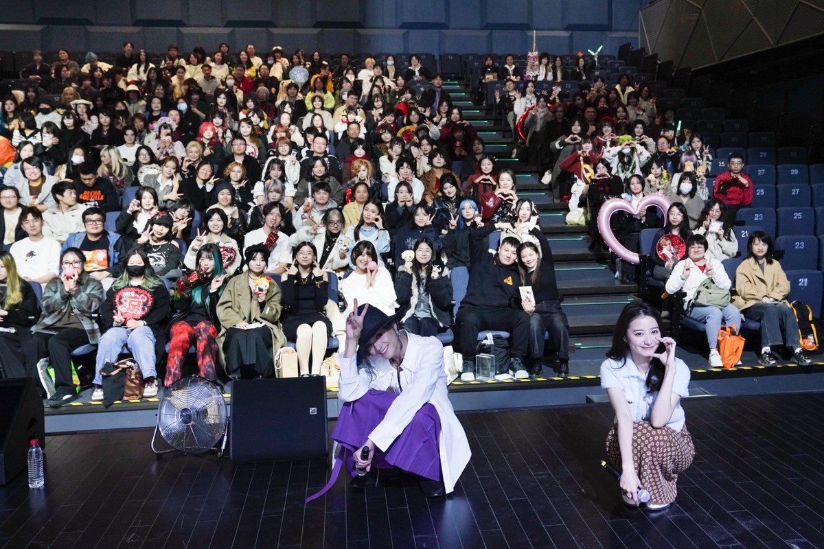 【2025三浦凉介Mini Live&amp;粉丝见面会in上海】
第二场的大合影也来啦❤
在照片里找到自己吧！

<a href="/ryosukemiura216/">三浦涼介</a>
<a href="/RihoTakada/">高田里穂</a> 

#三浦涼介 
#高田里穂 
#三浦涼介中国ファンミーティング