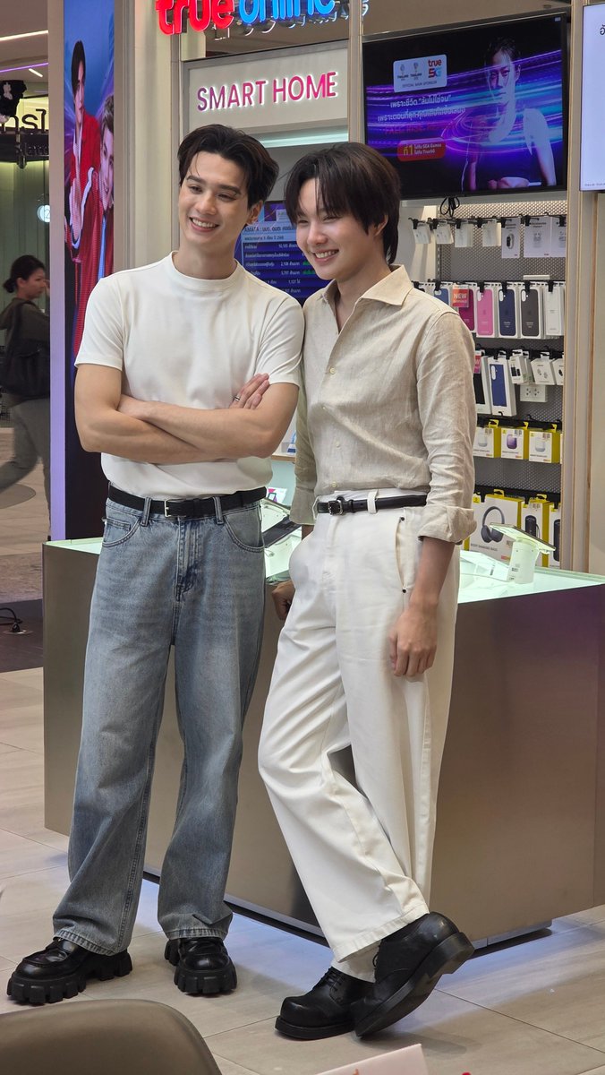 TrueMoveH's tweet image. มาแล้ววว✨️
KENGNAMPING TRUE LUCKYNUMBER
#ทรูเบอร์มงคลxเก่งน้ำปิง

#BESTwithTRUE5G 
@harit_keng @nampingnapat