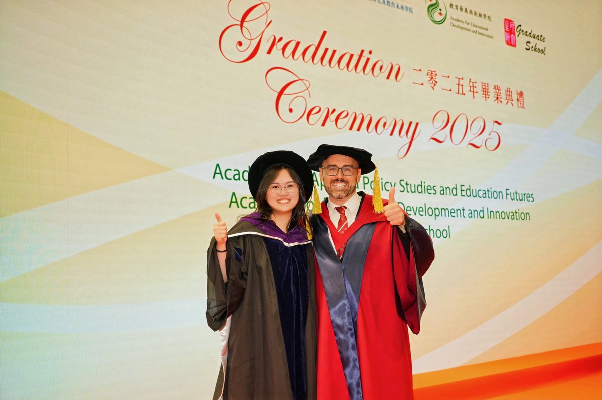 pan_yying's tweet image. Officially Graduated! 🎓✨ Huge thanks to @ECE_EdUHK , my principal supervisor @Dr_A_Bautista, my associate supervisors, and all my friends &amp;amp; colleagues. Couldn&apos;t have done it without you. Here&apos;s to the next adventure! 🍻🥂#PhDone #ece #graduation