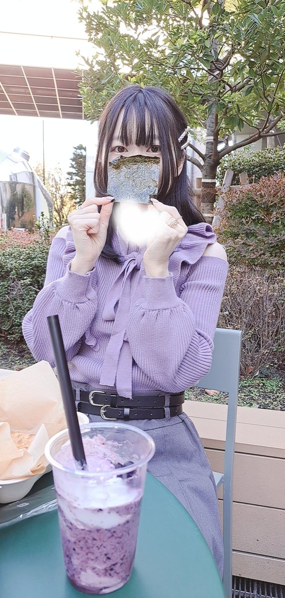 MayBe9Aira's tweet photo. 誰か顔の粉(顔の粉)のおすすめ教えてください、あと海苔と写真撮るやつあんまおらんよ https://t.co/L6FXZHlvEy