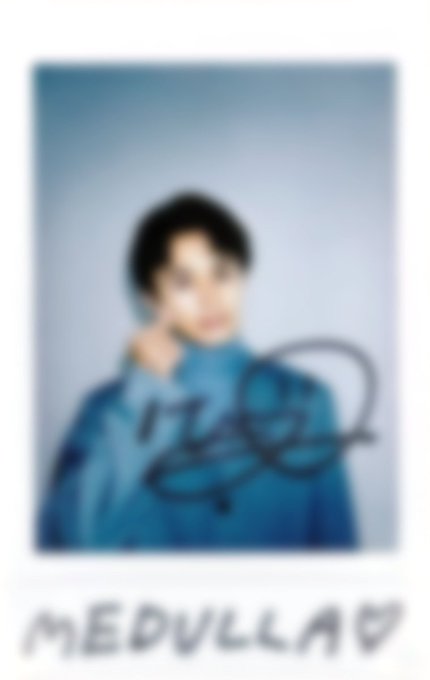 MEDULLA_jp's tweet photo. ／
草川拓弥 × MEDULLA
コラボキャンペーン実施中🧪✨
＼

今回のテーマでは…
草川さんが研究家として、あなたの髪の悩みに
ぴったりなシャンプーを処方してくれる！

👇特設サイトはこちら👇
https://t.co/0H4ztcomdu

研究室から届ける特別な体験を絶対見てね🧪4️⃣🚄

📍キャンペーン内容
・購入者全員に【限定ノベルティ3種】をご用意🎁
・さらに抽選でサイン入りチェキが当たる🎯
・WEB CM＆特設サイト&コメントムービー公開📷

オーダーメイドシャンプーと
ここでしか手に入らない特典をGETしよう✨

#草川拓弥 #メデュラ #MEDULLA
#ツヤ髪を拓く最高の研究員