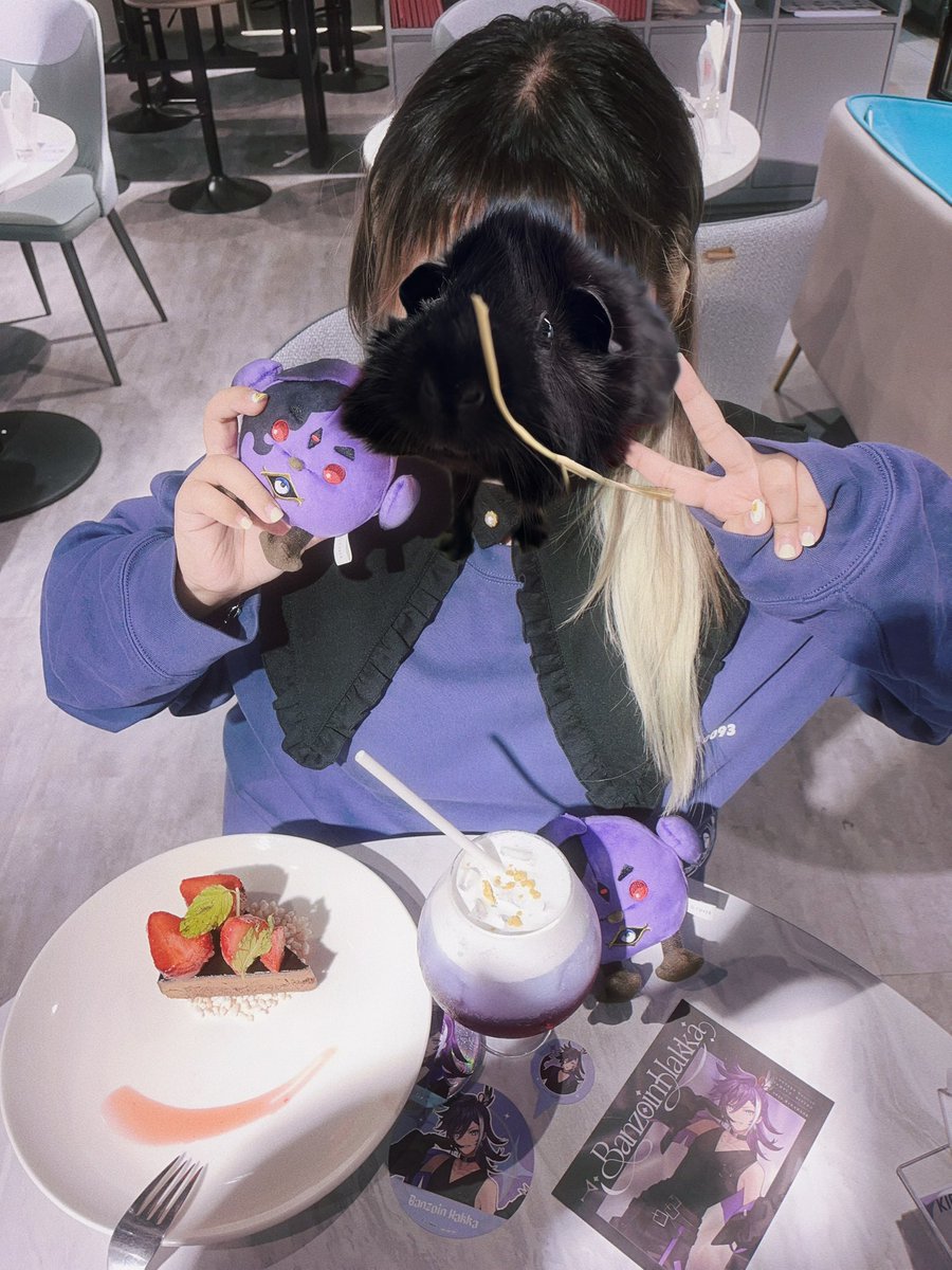 ₊˚⊹ 🔅⋆₊ ⊹ so glad that I have time to visit the café ₊˚⊹ 🔅⋆₊ ⊹