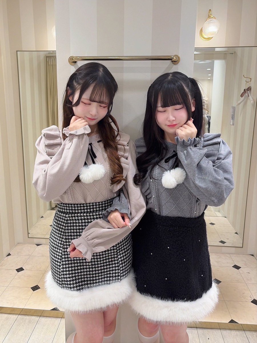 E様♡OBLI チュールフリルニット 天王寺店 ♡ファーリボンフリルニット price ¥7,900 ♡ファービジュー