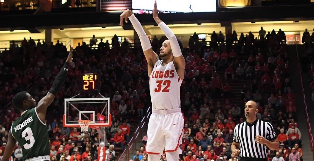 RobTalksLobos's tweet image. Happy birthday to one of the all-time great @UNMLoboMBB marksmen, @mathis290! Tone broke a Lobo record that stood for 20 years when he buried 106 treys in 2018-19!! #GoLobos 🏀🐺