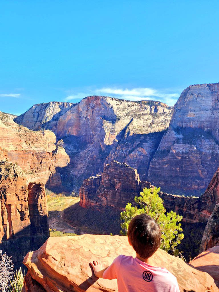 Hiked #AngelsLanding with the kiddos today. What a beautiful day at #Zion.