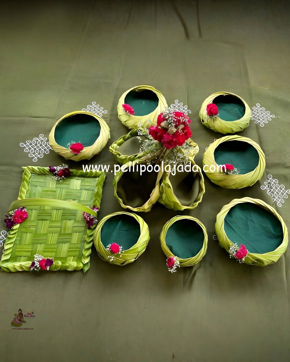 PelliPoolaJada's tweet photo. Sustainable, traditional, and breathtaking handcrafted @pellipoolajada coconut leaf trays redefining wedding elegance.

@pellipoolajada your one stop store for all the wedding accessories! https://t.co/qSNzHFiD1r