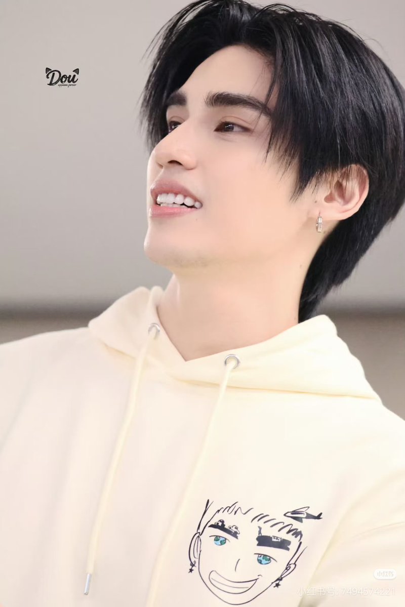 Rabbit200959's tweet image. ขออวยยศให้ชุดยัยพุมอีกซักรอบ ดีไม่ไหว

FAN SIGNING EVENT WITH POOM
#Poom1stFansignatNingbo
#PoomxYizhuo
#poompps