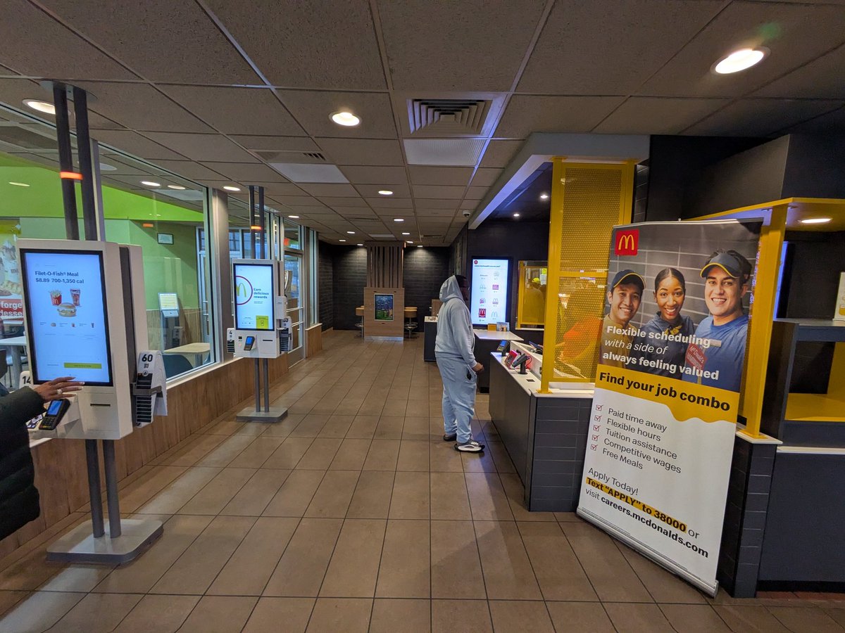 LuaRhonald's tweet photo. Stopped at a McDonald's on a road trip from Cincinnati and it happened to be where the Filet-O-Fish was invented 63 years ago. #FiletOFish #McDonalds #Cincinnati #LouGroen https://t.co/G1YTCvwovD