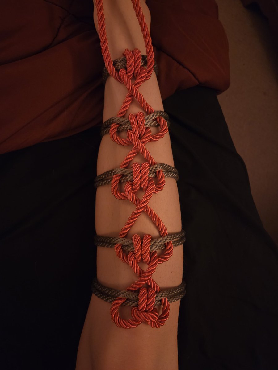 Maxy Wuff tweet media