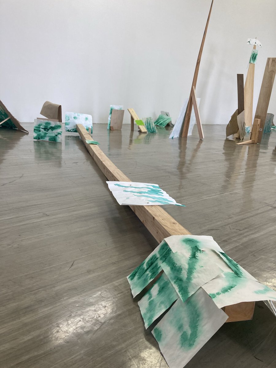 本日、開館しています。開催中の展覧会は、来週末11月30日までです👀
最終日には、17時過ぎからクロージング実施予定です。ぜひお出かけください。