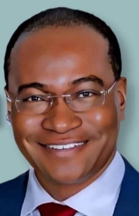 LeoneIssues's tweet image. Dr. Samura Kamara of Sierra Leone smiles as his foresight begins to bear the fruits that will save the very soul of our nation.