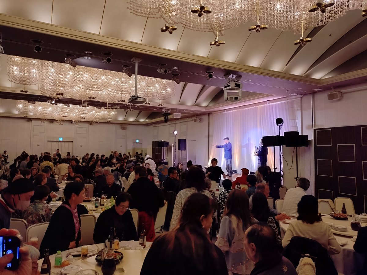 air_cylinder's tweet image. 今日は今日とて
いつもの人たちと
広島ガーデンパレスで
ランチショー🍴
#寺本圭佑 さん
#岡田しのぶ さん
#椎名佐千子 さん
#小田純平 さん
#絵莉菜 さん