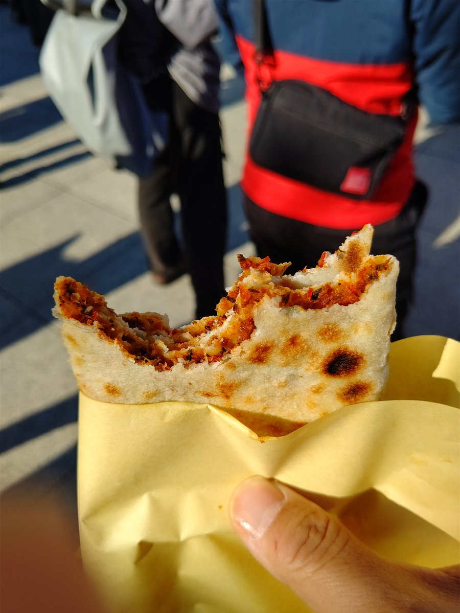 Kirachoiwaruski's tweet image. #ともくらフェス
うまいものいっぱい食べてます😁