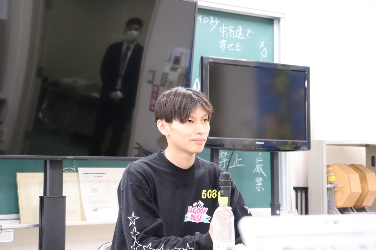 sanspo_boatrace's tweet image. 【#ボートレース福岡 ・ #チャレンジカップ 】

ドリーム共同記者会見 🔴#末永和也 

伸びは変わらなかったけど行き足がいいなと思った。押しとかターン回りは重たい。でも、回転は出てくれている。グランプリには２ｎｄからいきたい。意識しています