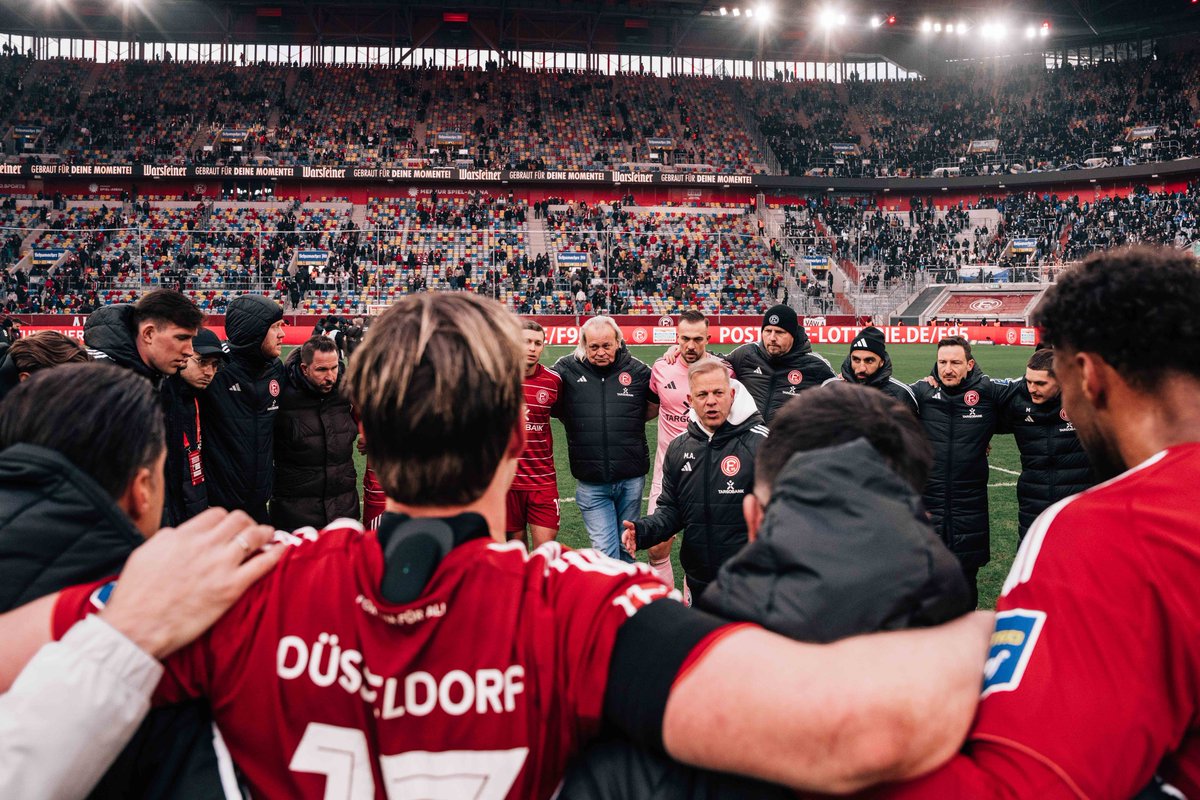 f95's tweet photo. Guten Morgen, liebste Bubble ☕️ 🥰
Startet gut in die Woche 👉🏻 Mit einem Heimsieg im Rücken 🤗

#f95 | 🔴⚪️ | #F95FCM https://t.co/aKbOOb52ki