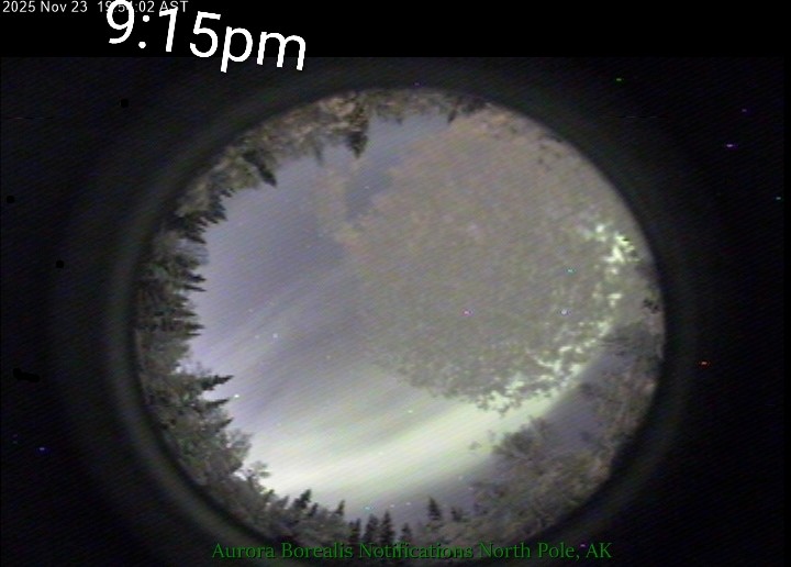 AuroraNotify's tweet image. North Pole Alaska tonight. Computer seemed to have went crazy after the power outage last night and registered the wrong time. I corrected the time.