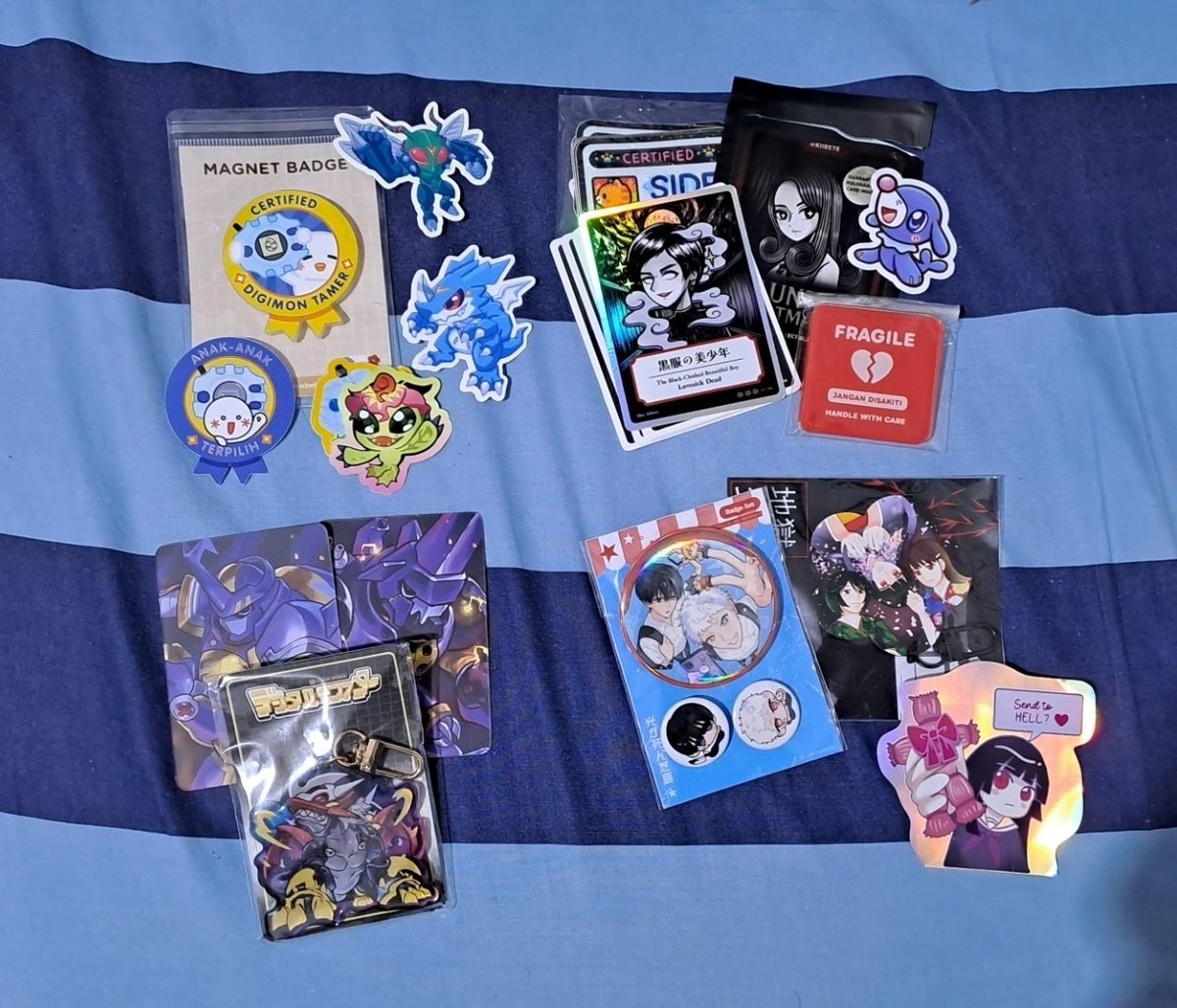 Thanks, merch by <a href="/buntelanbebek/">Buntelan Bebek</a> <a href="/kiibete_art/">Kiibete</a> <a href="/arczent/">ARCZENT (COMMISSION OPEN 3 SLOTS LEFT)</a> <a href="/cwdwcwdw/">cwdw</a> <a href="/nottelatte/">notte</a> <a href="/un_nyaan/">Pipo | Cf22 & One Ok Rock concert day prep</a>