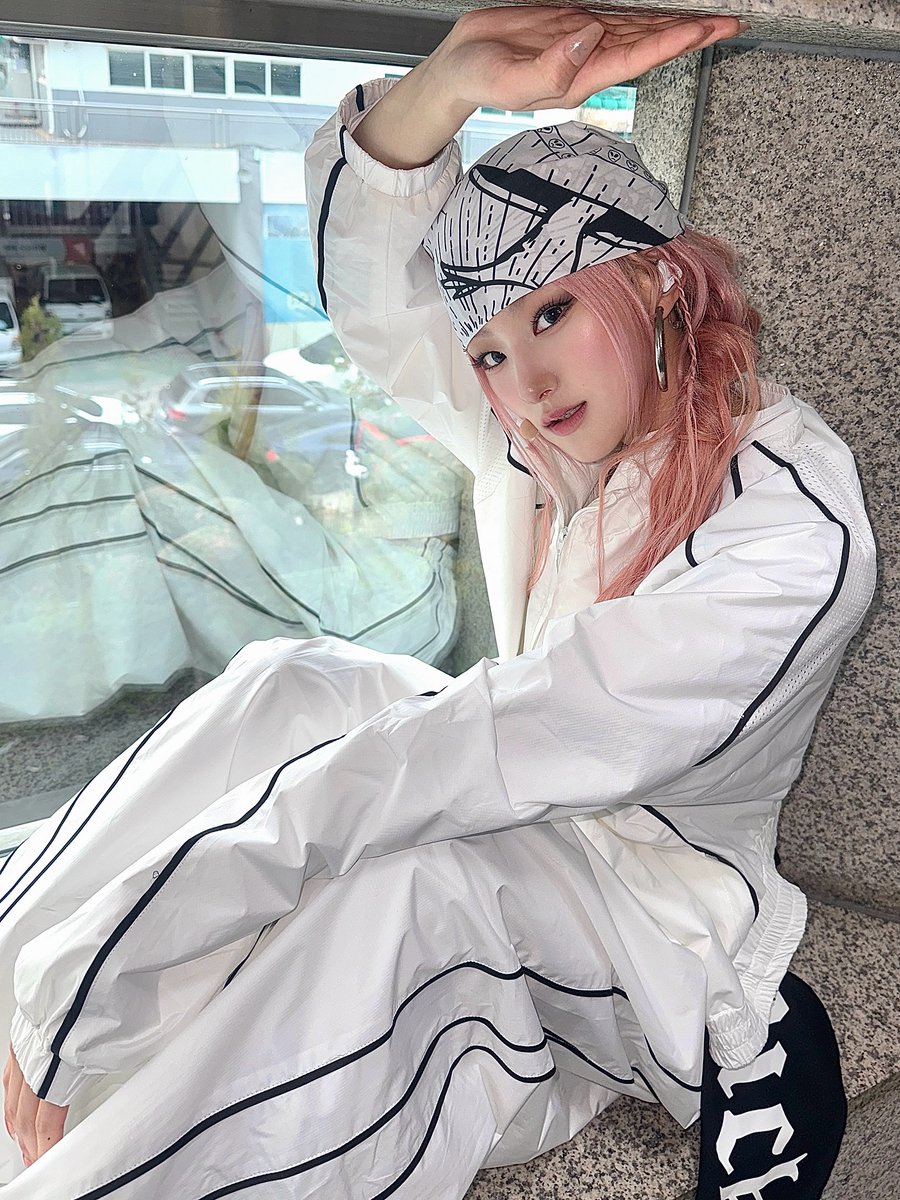 KIOF_ARCHIVE's tweet image. [인스타그램] 251123 쥴리 나띠 벨 하늘

KIOF_인기가요 Behind photo🍀

#KISSOFLIFE #키스오브라이프 #キスオブライフ #KIOF #JULIE #쥴리 #ジュリー #NATTY #나띠 #นัตตี้ #ナッティ #BELLE #벨 #ベル #HANEUL #하늘 #ハヌル