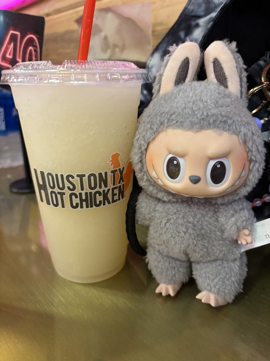 peachybeannn's tweet photo. tb to when my coworker and i saw men i trust because she won us free tickets the night before on ig 🥺 still goated https://t.co/Kd9kU3bfqf