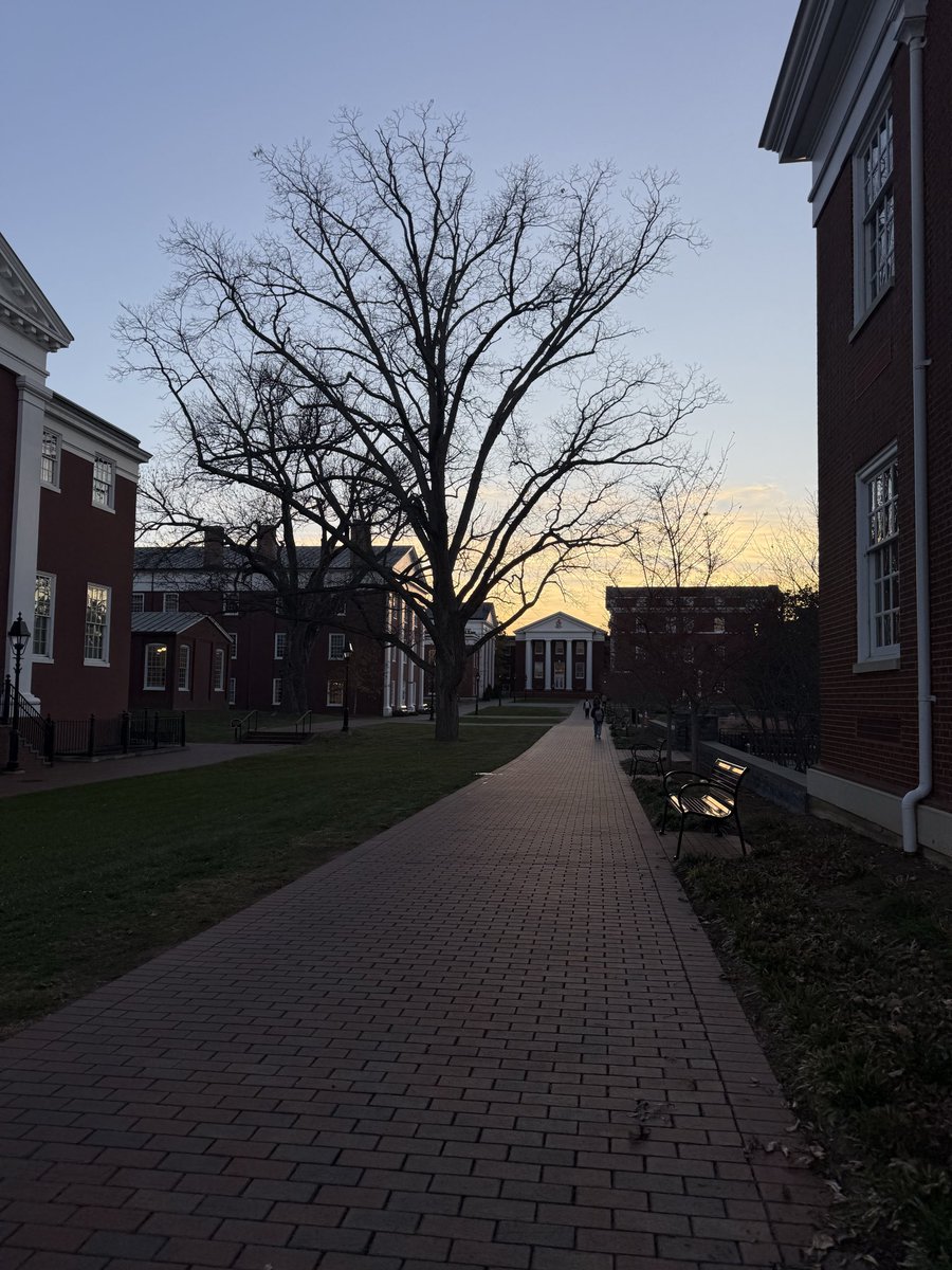 Have a great thanksgiving break!! #lovelexva #lexpics