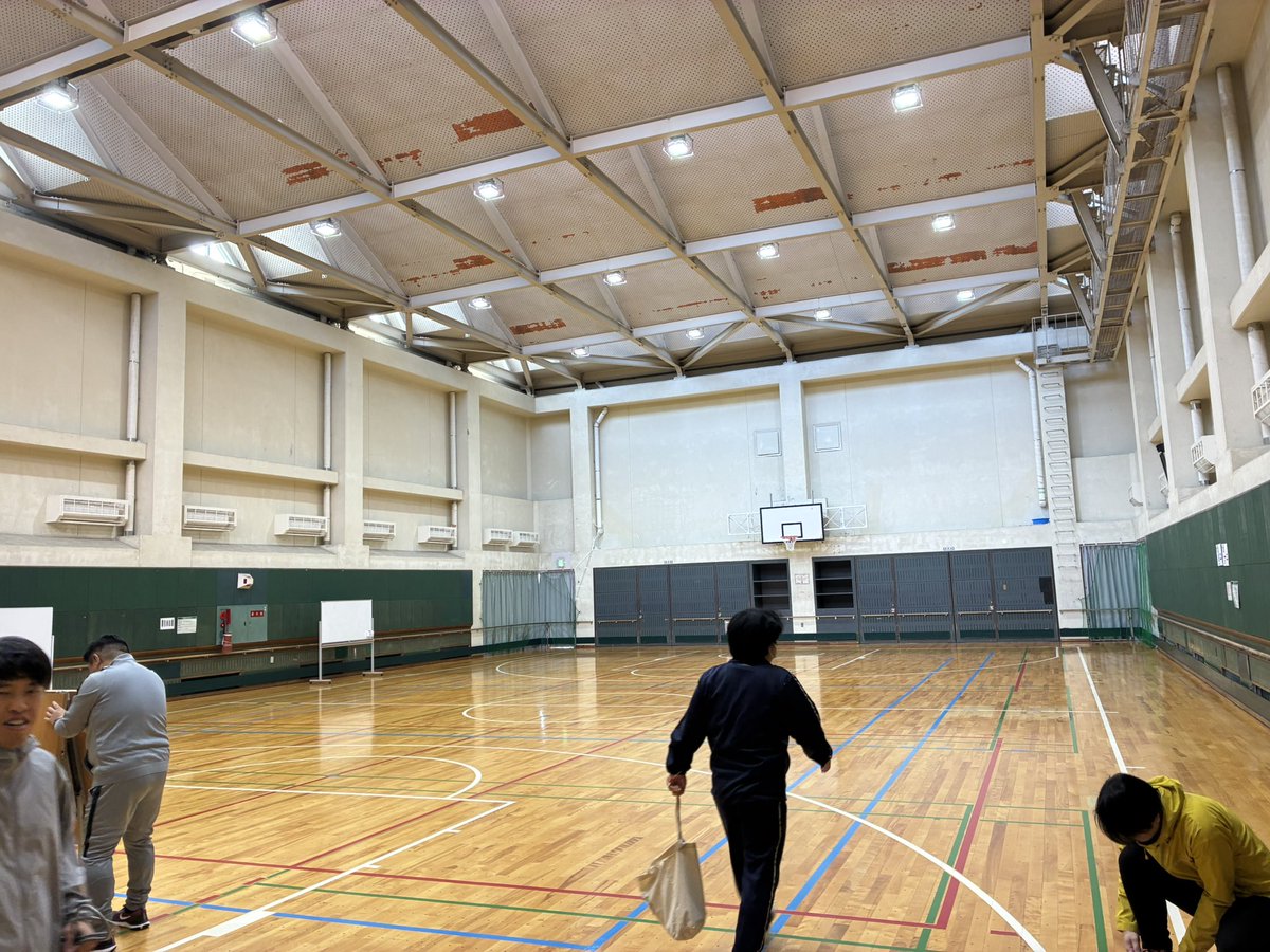 王子スポーツセンターに到着！
体育館一式借りて、運動会を実施します✌️
今から会場設営です💪

#エンジニア運動会