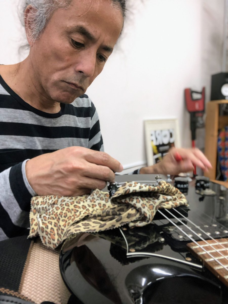 Maekenne's tweet photo. ケーブルの注文が続く季節。立ち上がりを変える一本で人生も変わる。そう思って丁寧に作ってます。
#BeaverToneLab #ケーブル製作 https://t.co/62rBrJPI5t