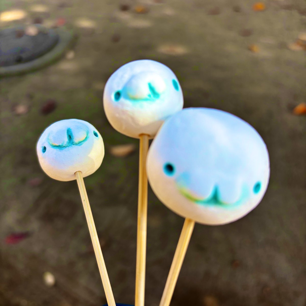 熊手につけるもにゅ沢山できた…